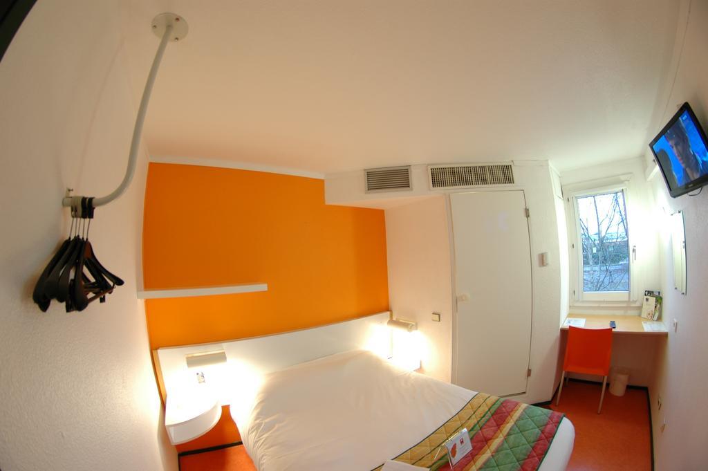 Hotel Eco Relais - Pau Nord Lons Room photo