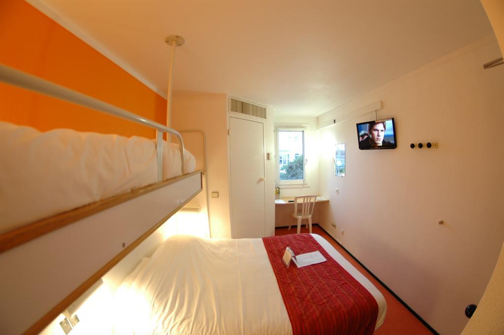 Hotel Eco Relais - Pau Nord Lons Room photo