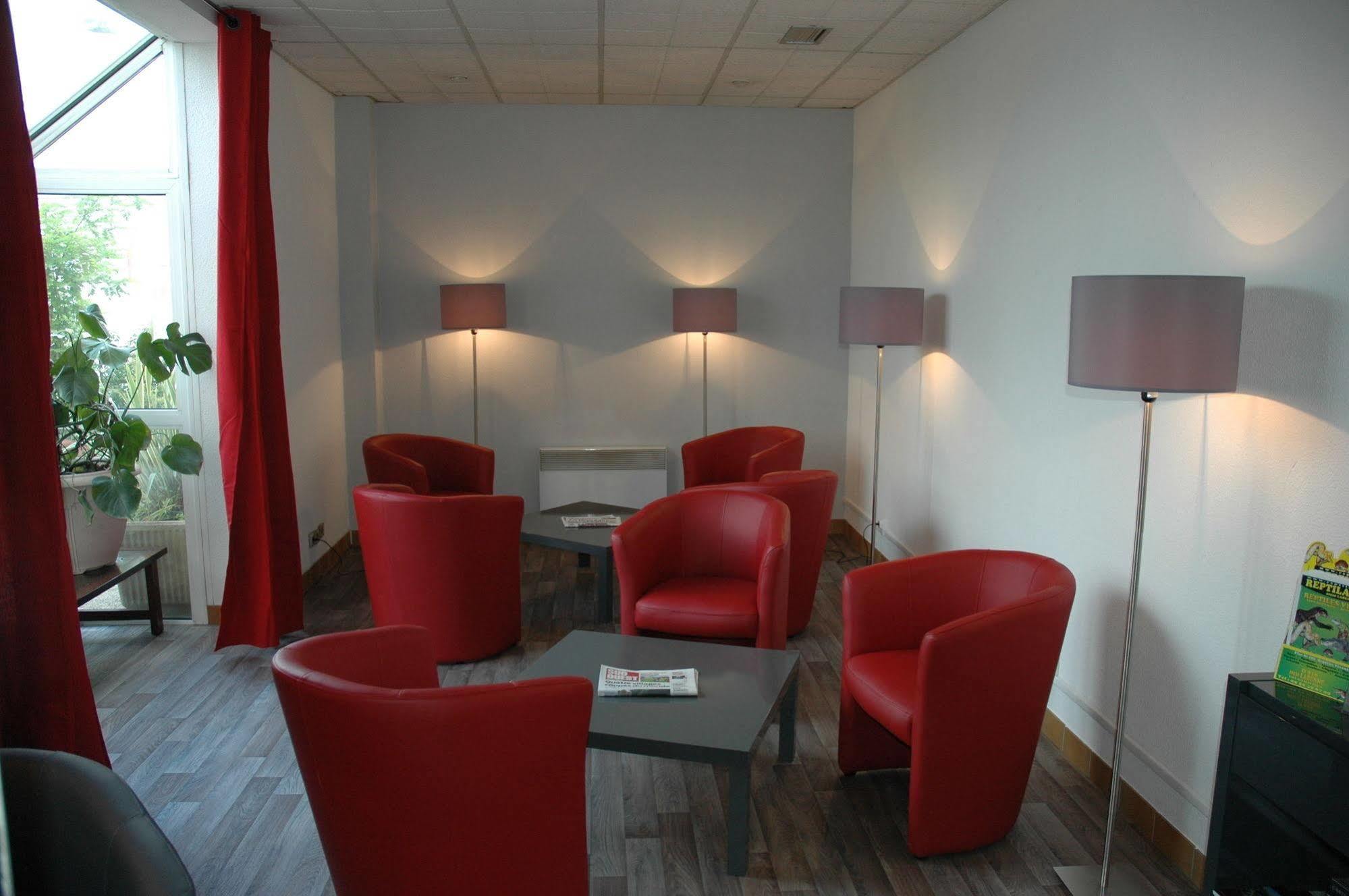 Hotel Eco Relais - Pau Nord Lons Exterior photo