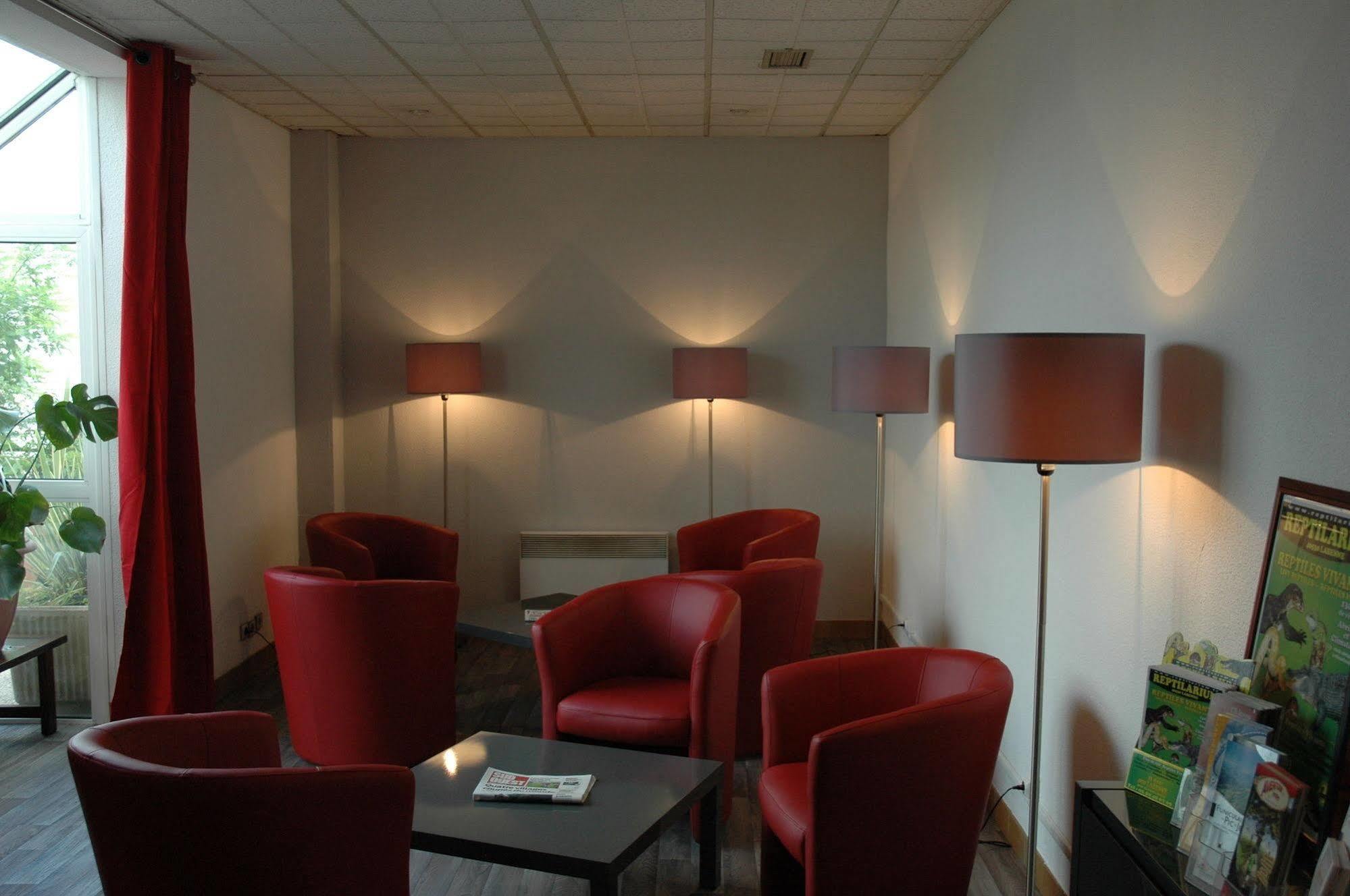 Hotel Eco Relais - Pau Nord Lons Exterior photo